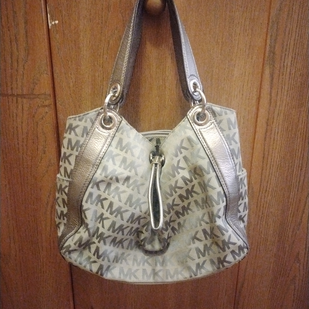 Michael Kors Metallic Silver and Gray Shoulder Bag